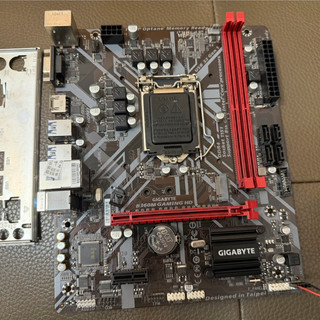 技嘉 B360M GAMING HD / LGA1151腳位 / DDR4 雙通道 / 8-9代主機板 / 二手良品