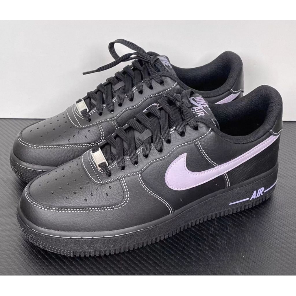 Nike Air Force 1 07 LV8 AF1 休閒鞋 全黑 黑紫勾荔枝皮 縫線細節男女款【HQ2037-001