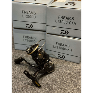 💢桃園東區釣具【DAIWA 26 FREAMS 紡車捲線器】