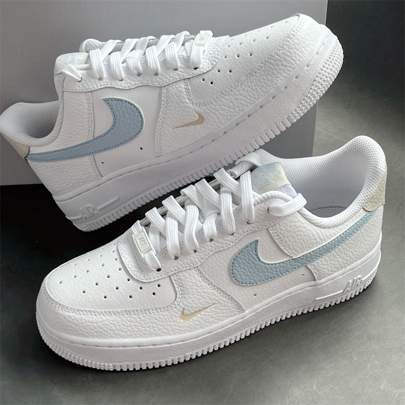 日本代購 Nike Air Force 1 07 AF1 淺藍 水藍  藍灰 冰藍 小勾 小金勾 HF0022-100
