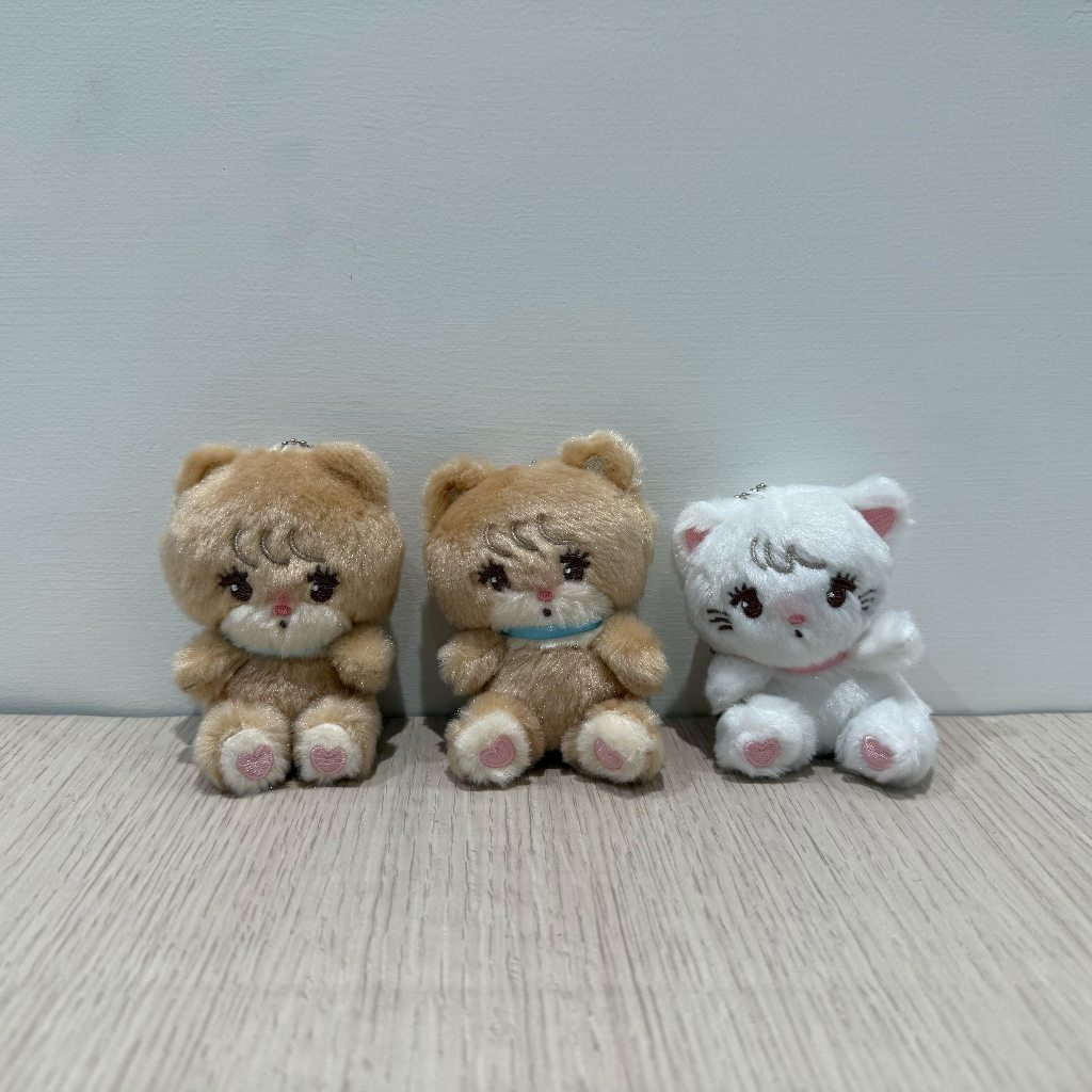 Mikko 可愛娃娃動物扭蛋吊飾 可愛棕熊白貓咪 玩偶造型吊飾 Mikko 絨毛玩偶 鑰匙圈 Mikko 角色毛絨公仔