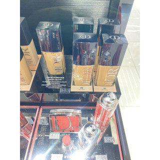 DIOR迪奧新款升級版超完美持久柔光粉底液