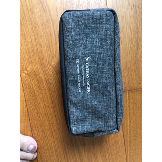 全新Cathay Pacific過夜包