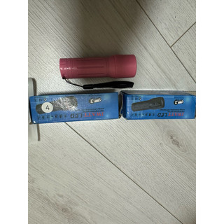 三瓦特LED手電筒,使用AAA電池