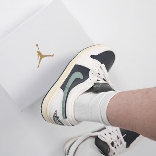 【Sharkhead】現貨 Nike Air Jordan 1 Low 煙燻黑綠 奶油底 綠勾 DC0774-001