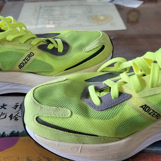 Adidas Adizero Boston 11 競速訓練跑鞋 螢光黃 Lightstrike Pro 中底