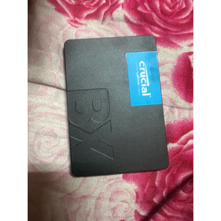 Crucial BX500 240g ssd使用時間4118小時