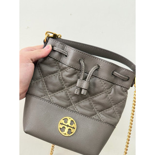 Tory Burch 的水桶包