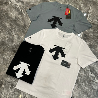 Trend國際精品✨DESCENTE 迪桑特 素面大logo機能性短袖上衣