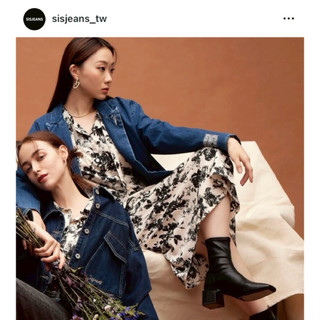 全新Sisjeans黑白玫瑰印花長洋裝