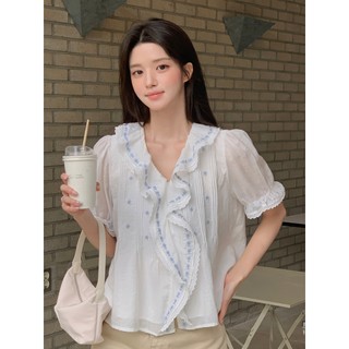 韓國代購KOREA_90 SHOP清雅氣質網拍MILKCOCOA 白色刺繡花朵荷葉V領短袖短版襯衫