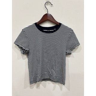 Uniqlo 彈藍色條紋短版上衣