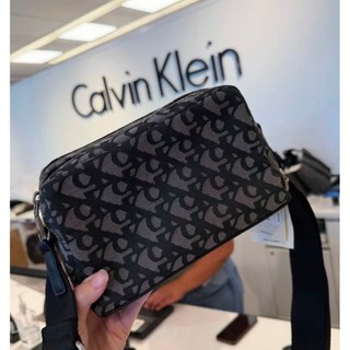 Calvin Klein 🇺🇸男款雙拉鏈相機包📷