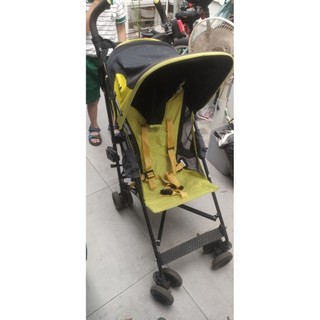 Maclaren Volo 輕便折疊傘車，附原廠前擋雨遮罩