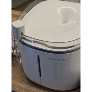 [二手] PETONEER Fresco Ultra 智慧寵物飲水機殺菌版 (UV殺菌) + 殺菌恆溫器 飲水器