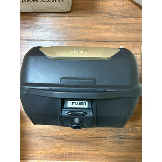 ［Bb鐵馬］二手適用AK550專用GiVi 43公升後箱含專用架機車摩托車重機