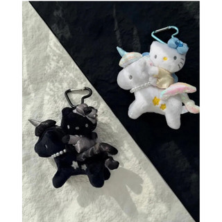 現貨《TWINKLE》三麗鷗🇯🇵選品-Hello Kitty Premium 黑白天鵝/黑白獨角獸包包吊飾(4款)