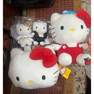 ［含吊牌］Hello Kitty 暖手抱枕毛毯 娃娃毛毯