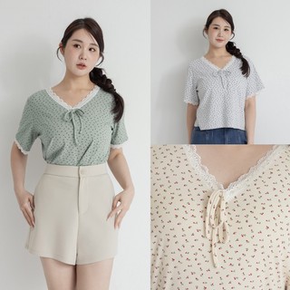 【PolyLulu】 田園風蕾絲碎花抗條TEE