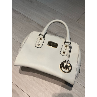 Michael Kors 二手白色包 ［明顯使用痕跡 在意勿購］