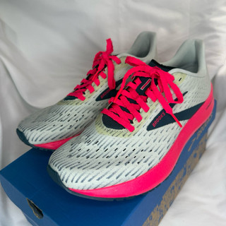 現貨🔥全新BROOKS跑鞋 US9 26cm女慢跑鞋 Hyperion Temp推進加速象限系列 1203281B110