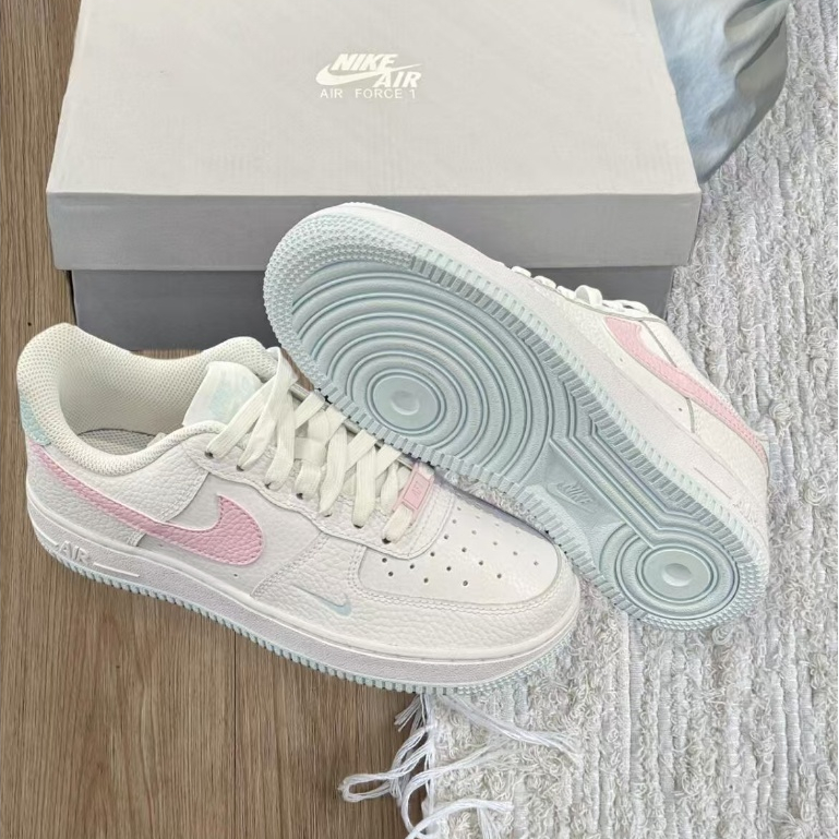 HoloCloset代購 Nike Air Force 1 白粉 草莓薄荷 小勾 荔枝皮 IH0640-161