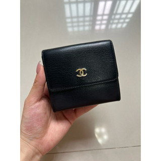 Chanel vintage 黑金牛皮短夾 有使用痕跡