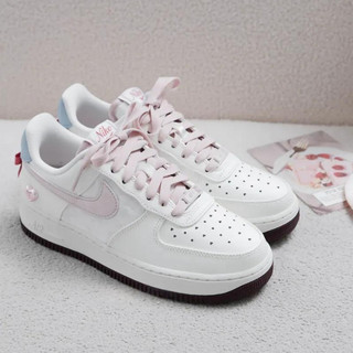 Nike Air Force 1 情人節限定 粉 天鵝絨 愛心 奶油白 IQ4937-161