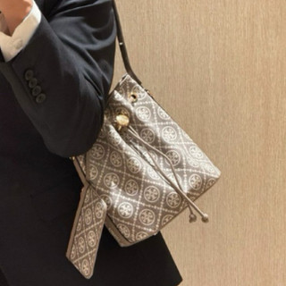 ✨🇺🇸溫貝邇精品✨Tory Burch monogram 灰色老花水桶包
