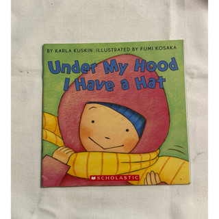 二手｜ Under My Hood I Have a Hat平裝英文童書