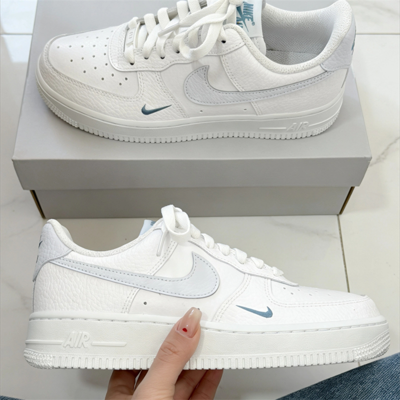日本代購 Nike Air Force 1 07 AF1 刺繡 小勾 藍勾 小藍勾 淺藍 寶寶藍 HV2511-100