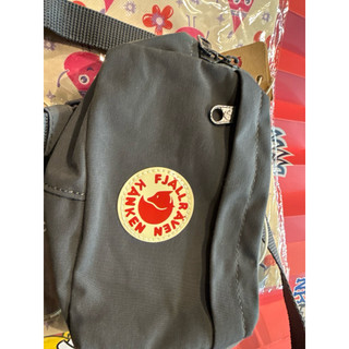 Fjallraven Kanken Hip Pack 腰包 石墨灰 2L 12*18*9cm 全新友贈