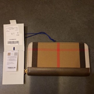BURBERRY 8113401 品牌格紋牛皮ㄇ字拉鍊長夾.褐色邊.含紙袋