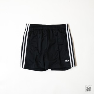 貳柒商店）ADIDAS 3S FB SHORT 女款 三葉草 短褲 基本款 三線 刺繡 拉鏈口袋 休閒 KD5569
