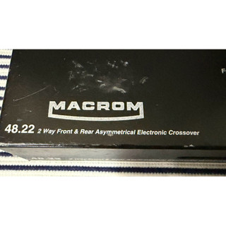 英製🇬🇧MACROM馬克龍48.22二入三出電子分音器