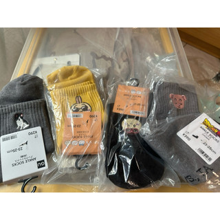 現貨出清の正版襪子們 uniqlo GU