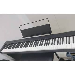 二手 降價 CASIO CDP-S110 黑色 電鋼琴 數位鋼琴 便攜式 有防層布 有架子 鋼琴椅子 (含說明書)
