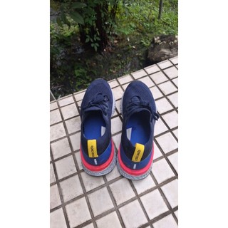 二手Nike Epic React Flyknit透氣軟布 女生球鞋 休閒鞋 24號 原價3600元