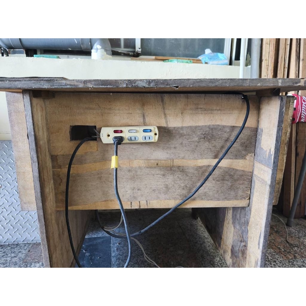 二手木工鋸台，有興趣聯絡0935414381