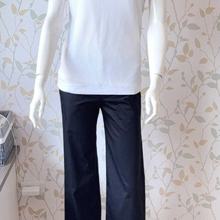 ＊pipi shop＊全新iROO 專櫃夏日清爽精美手縫亮鑽花朵鑲崁白色鏤空網格緹花針織圓領短袖T恤