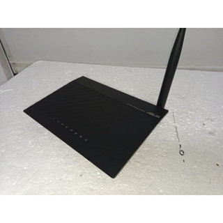 良品-ASUS 無線網路分享器,RT-N10+ Wireless N Router,只有分享器一隻,沒有變壓器.見說明.