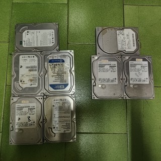 10顆硬碟一起賣 160g*7 320g*2 80g*1