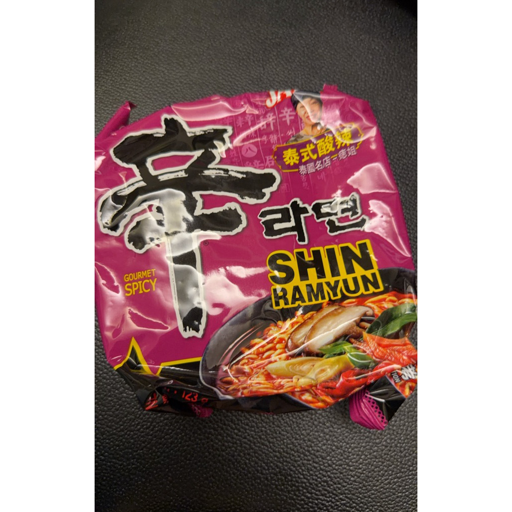 辛拉麵泰式酸辣韓國泡麵