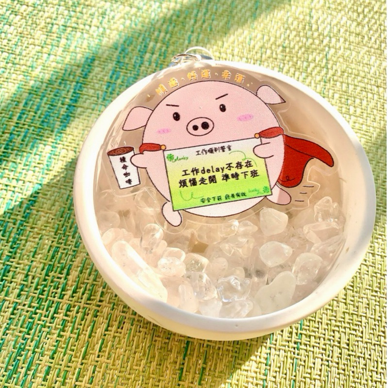 💫*已過爐*崗位超人小豬鑰匙圈🐷 原創角色 工作順利 媽祖保佑 療癒小物 日常系列 壓克力鑰匙圈 包包鑰匙圈 原創角色