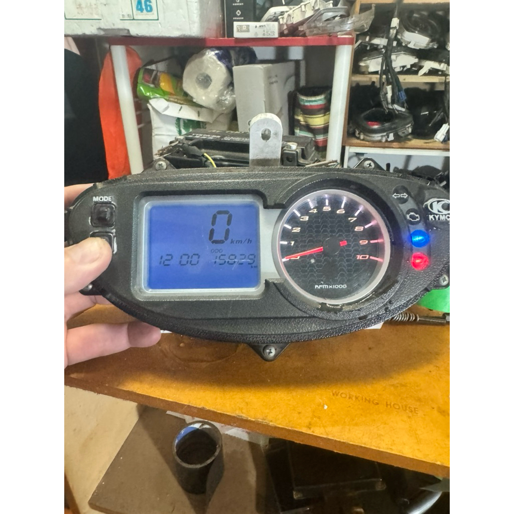 安心平價中古機車儀錶板，（需交換維修）光陽GP2 CITY 125噴射版，液晶儀表路碼表