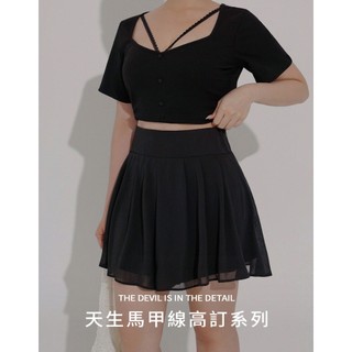 AIR SPACE PLUS 【天生馬甲線】高腰前打褶傘擺短褲(黑/白) 女裝 現貨 大尺碼 中大尺碼