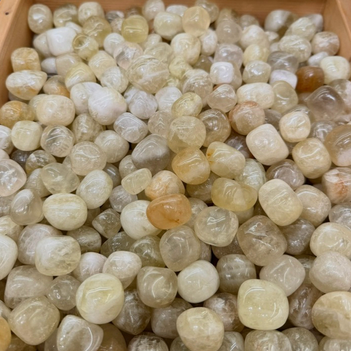【檸檬黃水晶滾石】台灣現貨 克重計價 每40g為一單位 水晶滾石 黃水晶 原石 原礦滾石 礦石 實拍出貨