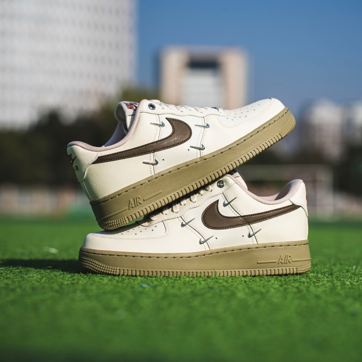 🎯輕氧 Nike Air Force 1 '07 LX 馬年限定CNY新年款 脫繮系列 板鞋 白色 IQ9802-02