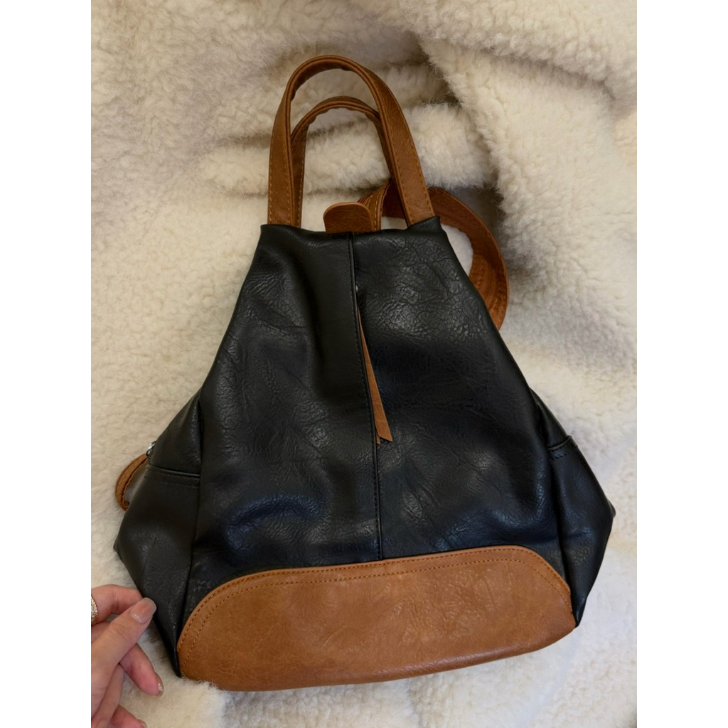 Siona 義大利精品 真皮後背包