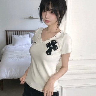 🇰🇷 韓國KKOBA Mucent V領 皮標 十字紋 短袖 DEBON V-NECK 十字皮標 十字架 短踢